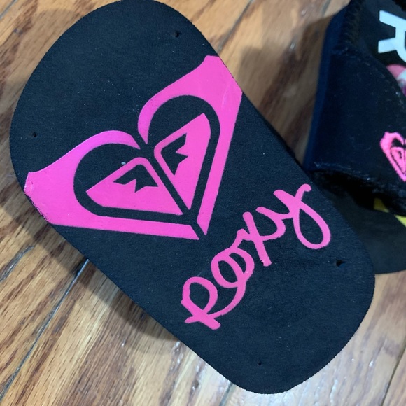 NEW Roxy Baby Sandals - Picture 2 of 3